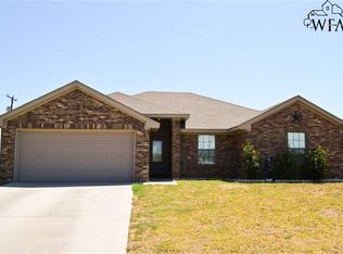 1430 Chisholm Trl, Henrietta, TX 76365