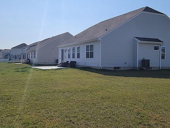 3rd image of 3006 White Ash Dr