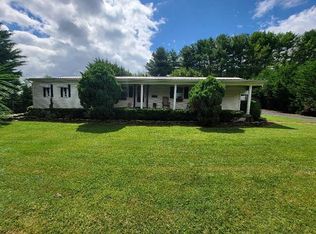 2043 Edmonds Rd, Galax, VA 24333