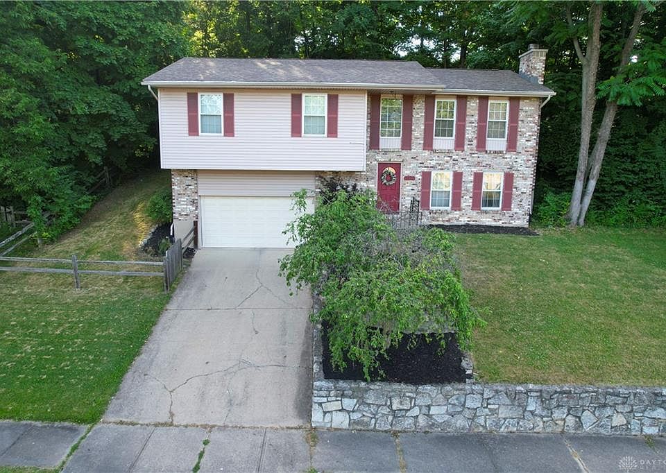 1st image of 1353 King Richard Pkwy