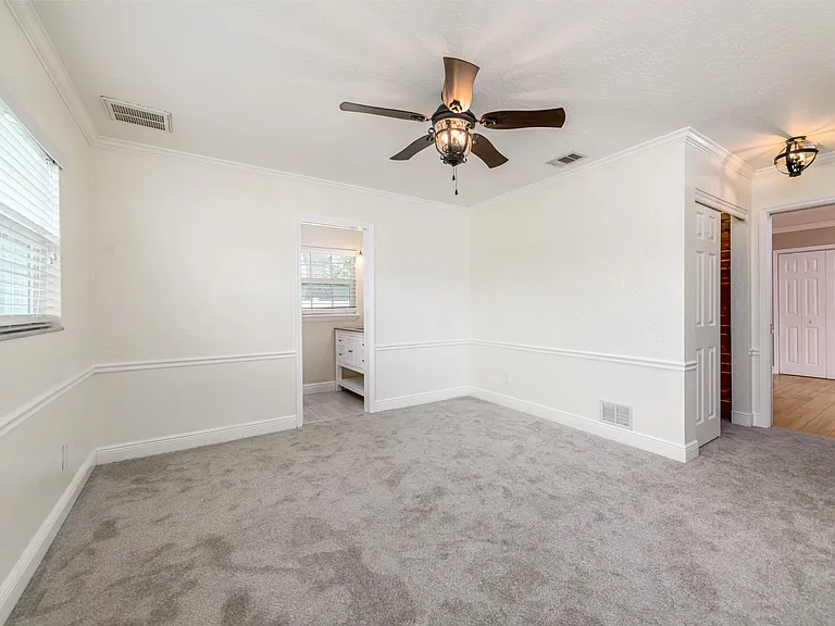 1661 Algonquin Dr — Photo 12