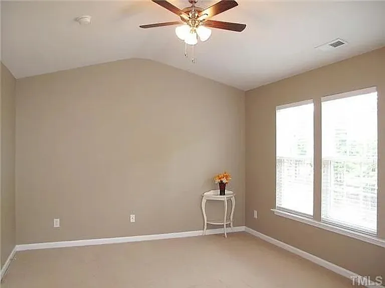 313 Coral Creek Ln — Photo 11