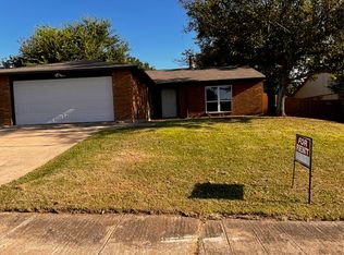 6608 Greenfield Dr, Arlington, TX 76016