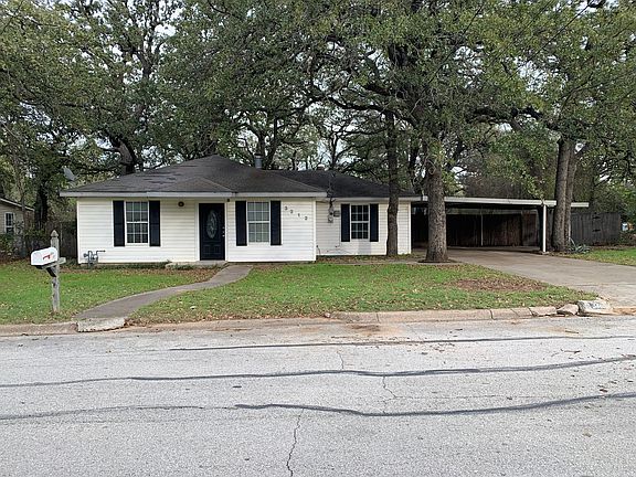 2nd image of 3212 Delaware Trl