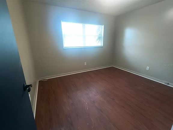 4th image of 401 Hibiscus Ave APT 13