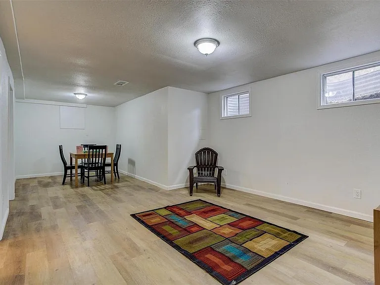 11761 Lincoln St — Photo 21