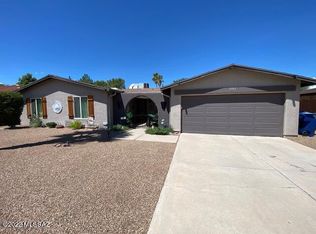 2961 N Rio Verde Dr, Tucson, AZ 85715