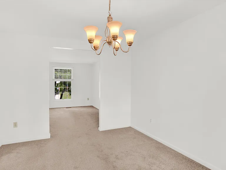634 Bay Green Dr — Photo 9