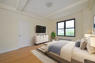 Rented by Manhattan Realty Group