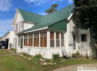 513 W Main St, Springville, NY 14141