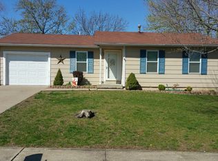 1929 Springhill Ct, O'Fallon, MO 63366