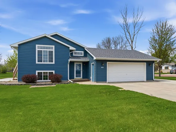 301 S Pierce St, Salem, SD 57058