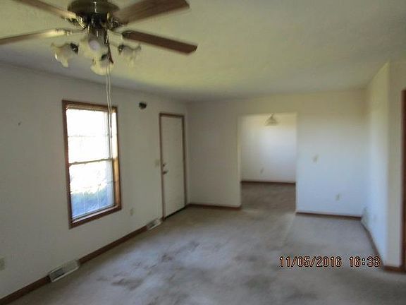 4th image of 300 Beckah Dr