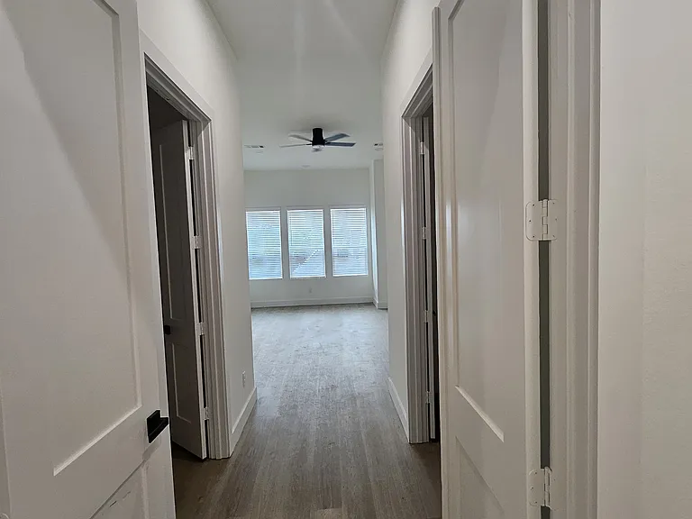 6353 Richmond Ave #131 — Photo 7