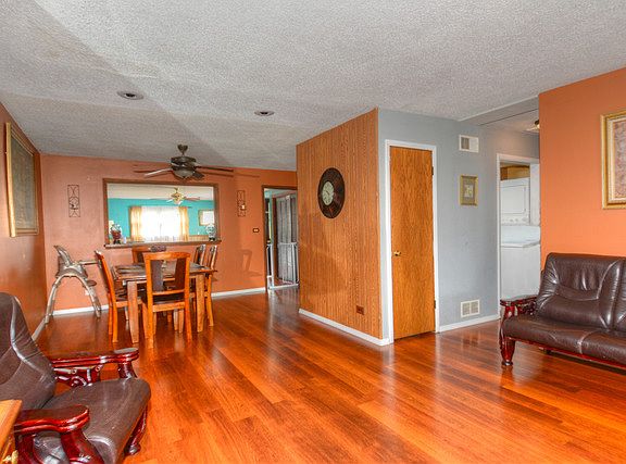 2nd image of 57 N Idlewild Ave