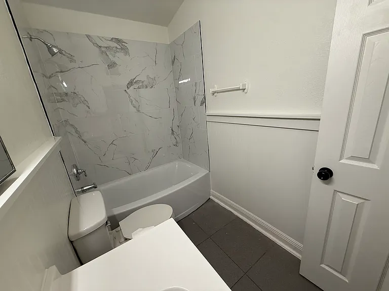 2916 Williams Ave — Photo 21