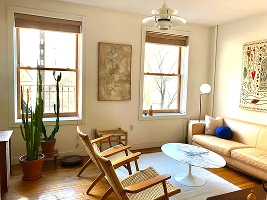 Rented by Jonathan Wachtel, LREB | media 25