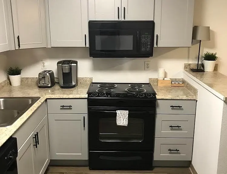 Overlook Terrace Apartments — Photo 12