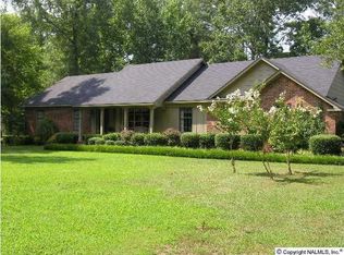 116 Woodland Ter, Moulton, AL 35650