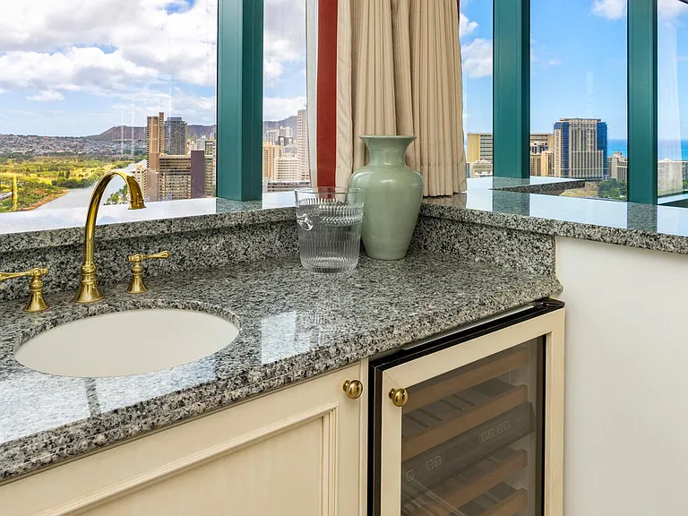 1888 Kalakaua Ave #3504 — Photo 10