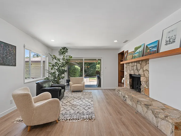 29 Family Room