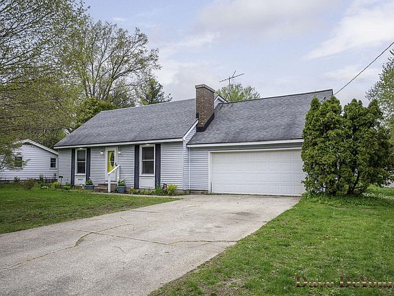 3rd image of 14039 Brook Ln