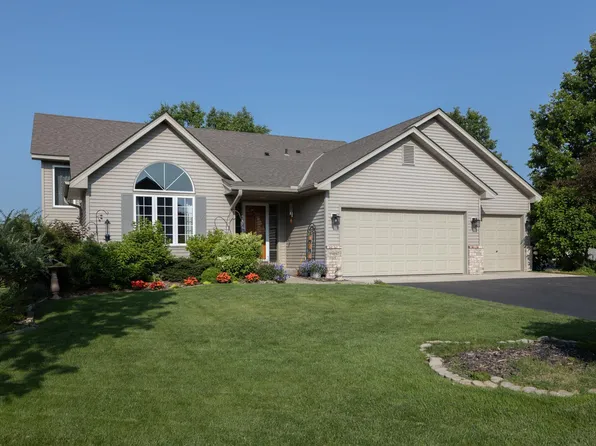 19897 Emperor Ct, Farmington, MN 55024