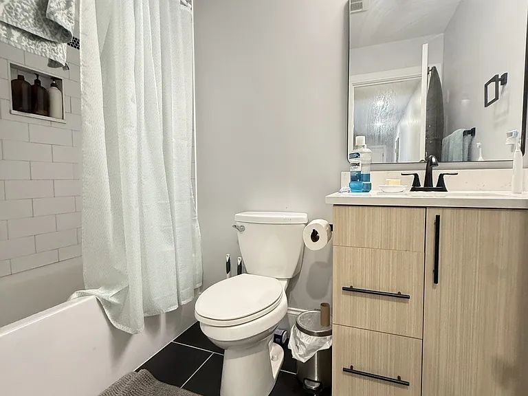 425 Market St #206 — Photo 5