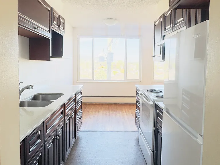 1350 Madison Ave #208 — Photo 6