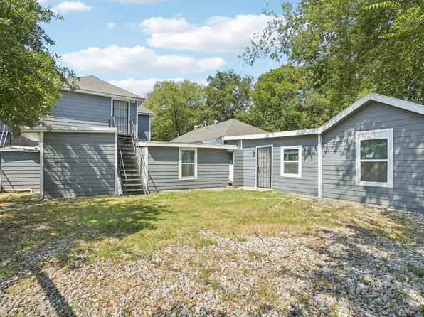 2024 Bourbon St, Dallas, TX 75226