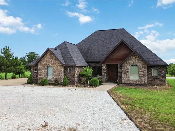 16135 Pembleton Ranch Rd, Gravette, AR 72736