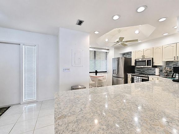 4th image of 9900 S Ocean Dr APT 1603