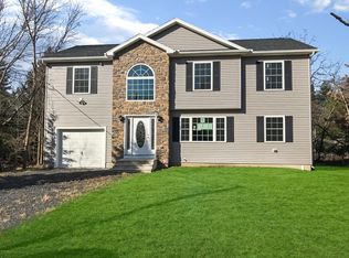 6280 Park Ter, Tobyhanna, PA 18466