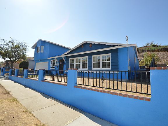 2nd image of 4122 Aragon Dr