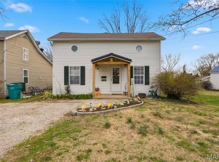 830 Walton St, Saint Clair, MO 63077
