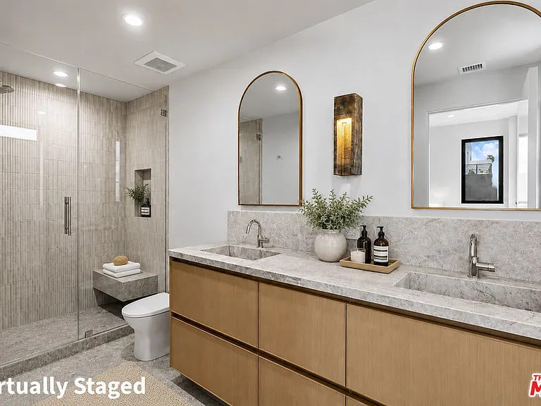 428 Arnaz Dr — Photo 12
