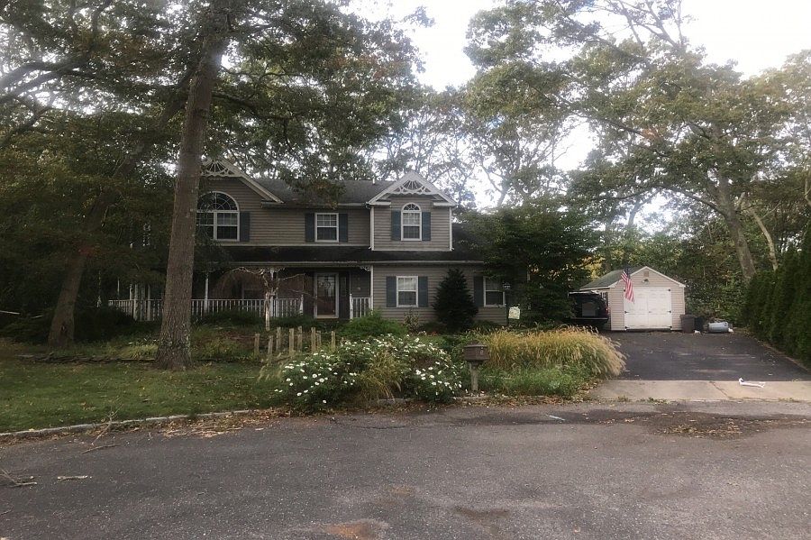1st image of 8 Piedmont Ct