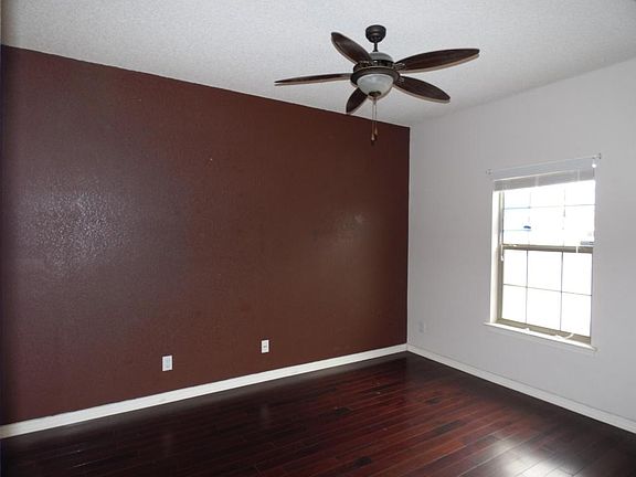 3rd image of 3013 Tierra Cuervo Dr