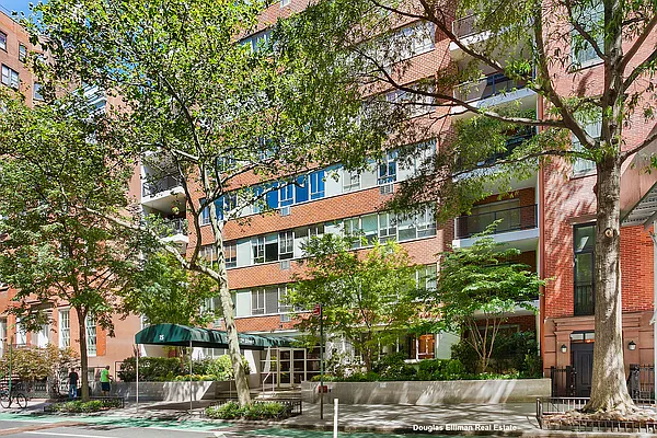 Sold by Douglas Elliman | media 21