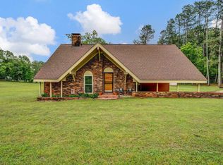 6331 Twin Oaks Dr, Millington, TN 38053