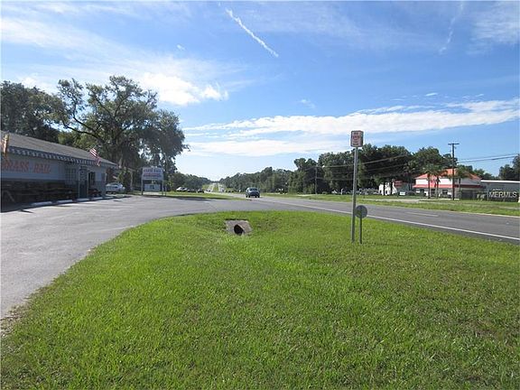 3rd image of Mills Ct