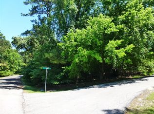 40 Prince Cir, Coldspring, TX 77331