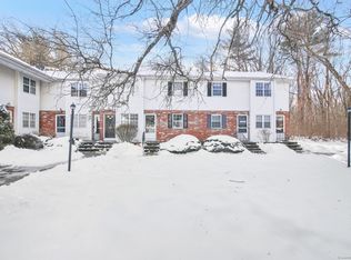 17 Bradley Cir #F, Enfield, CT 06082