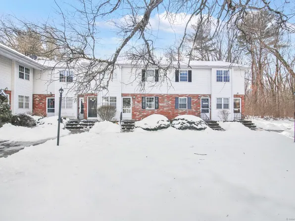 17 Bradley Circle #F, Enfield, CT 06082