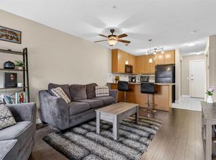35 E Richard Ct SW #248, Calgary, AB T3E 7N9