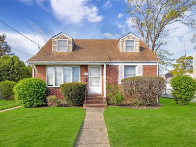 528 Coakley Street, East Meadow, NY, 11554