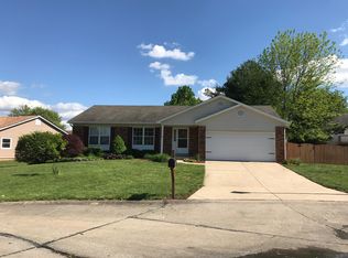 1025 Guildford Dr, Saint Charles, MO