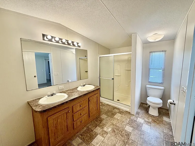 44126 Loop Rd — Photo 10