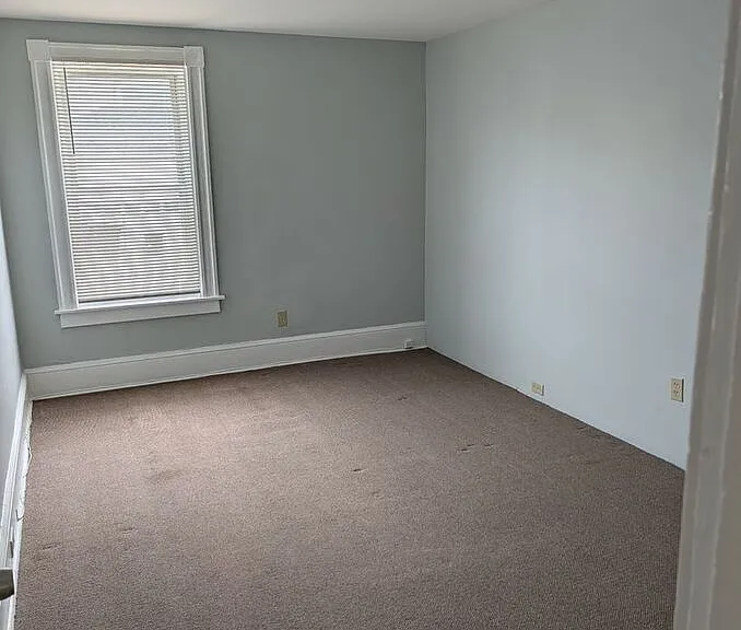 481-483 Hevey St #1 — Photo 7