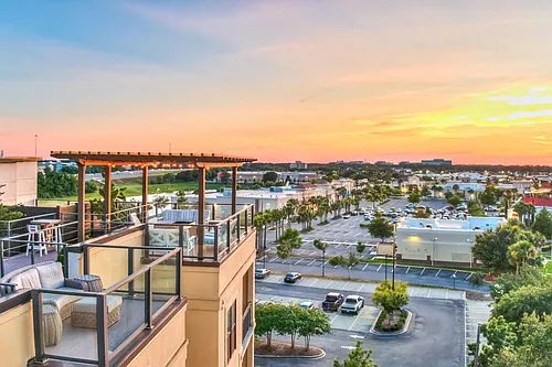 5 Thousand Town Photo 1 5 Thousand Town Photo 1